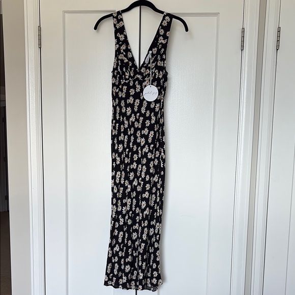 Petal & Pup Black Floral Midi Dress - Picture 2 of 4